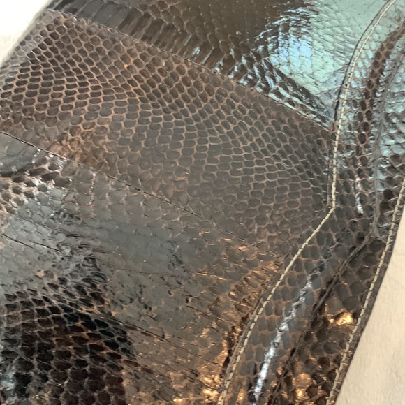 Gorgeous vintage chocolate brown snakeskin bag in amazing condition! Unique! - Picture 5 of 16